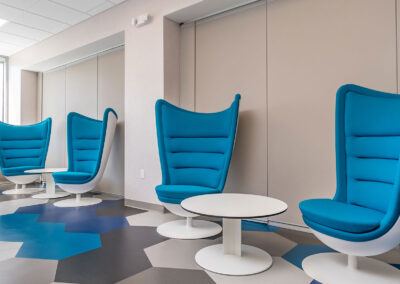 Diseño de interiores, tanto oficina como hogar